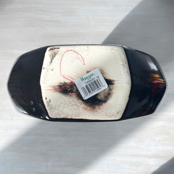 Vintage 1997 Haeger Pottery Shiny Black Art Deco Angular 11" Vase - Rare! - Picture 8 of 8